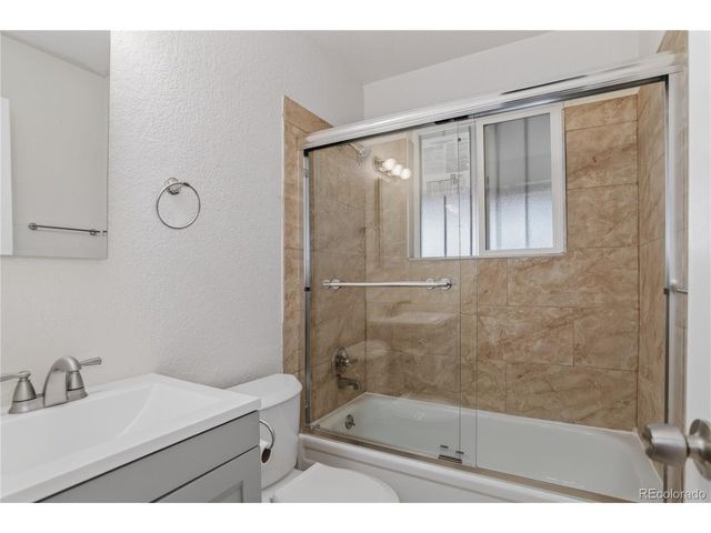 3174 W Center Ave, Denver, CO 80219