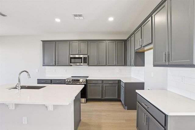 31881 OYSTER PIER COURT, Wesley Chapel, FL 33545