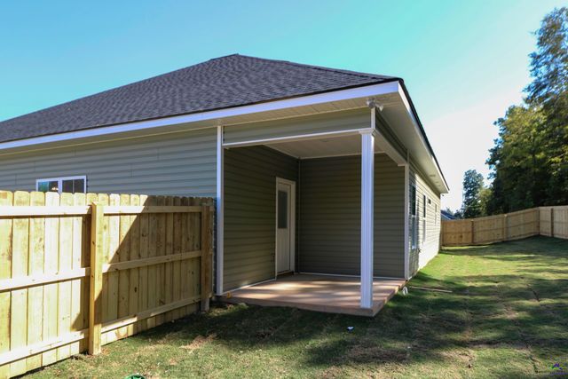 115 Sutter Butte Place, Bonaire, GA 31005