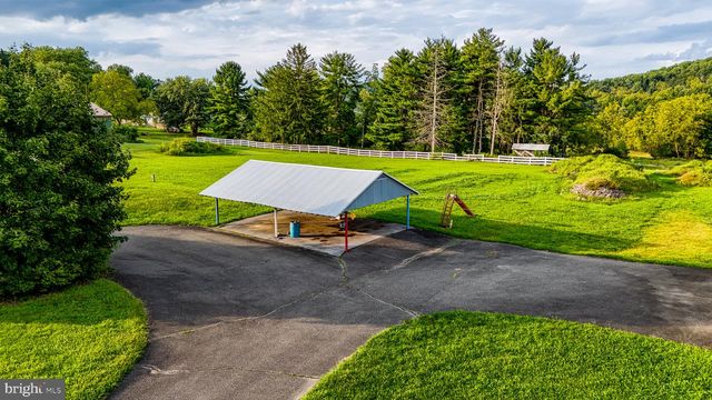 725 EVANS RD, Pottstown, PA 19464