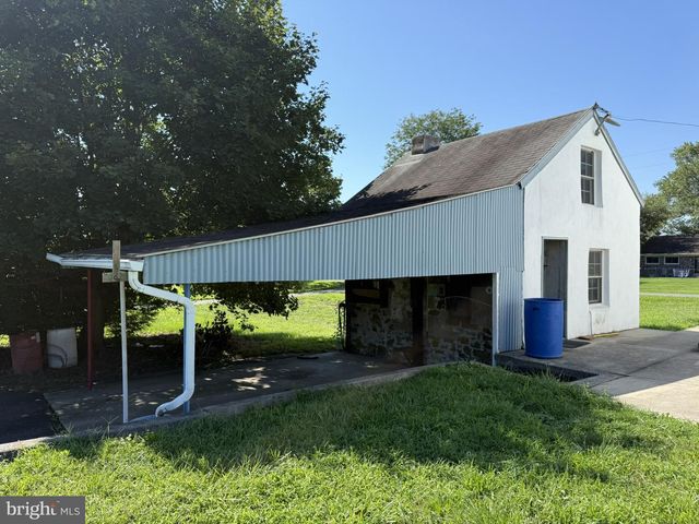 725 EVANS RD, Pottstown, PA 19464