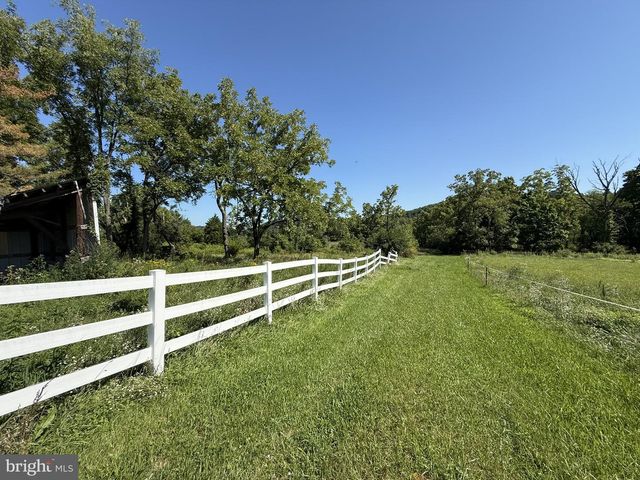725 EVANS RD, Pottstown, PA 19464
