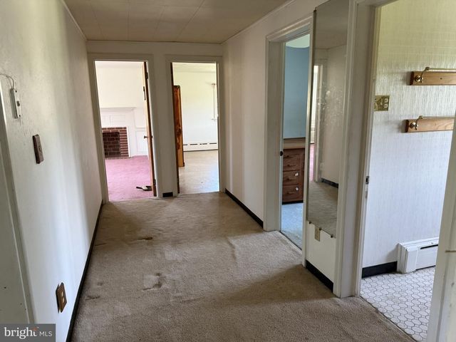 725 EVANS RD, Pottstown, PA 19464