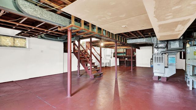 5542 S Neva Avenue, Chicago, IL 60638