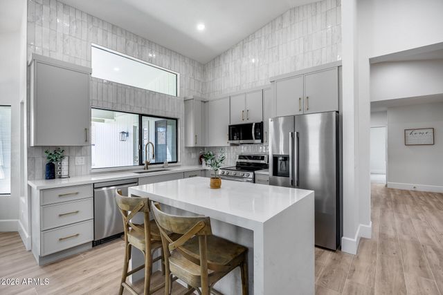 9811 E sutton Drive, Scottsdale, AZ 85260