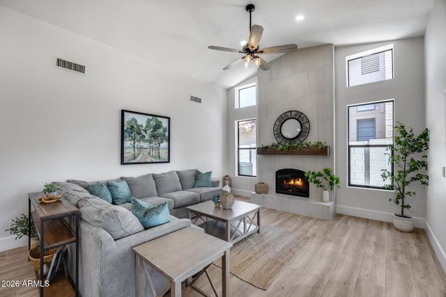 9811 E sutton Drive, Scottsdale, AZ 85260