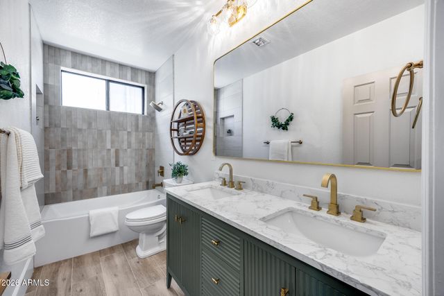 9811 E sutton Drive, Scottsdale, AZ 85260