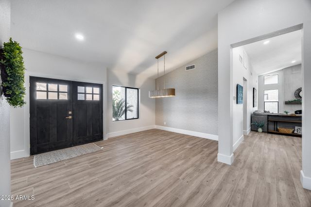 9811 E sutton Drive, Scottsdale, AZ 85260