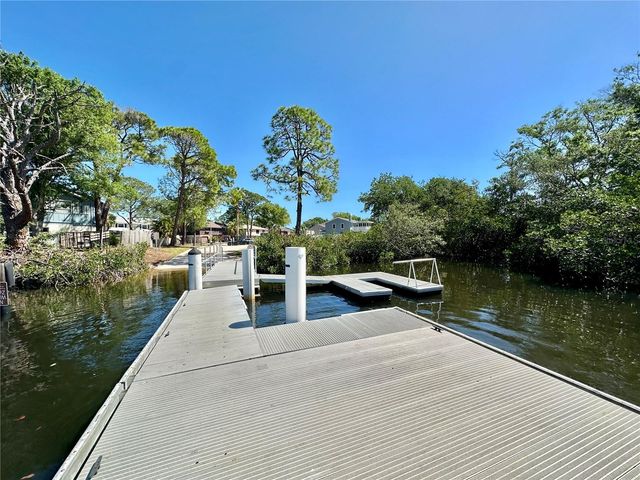 106 SUNRISE DRIVE, Palm Harbor, FL 34683