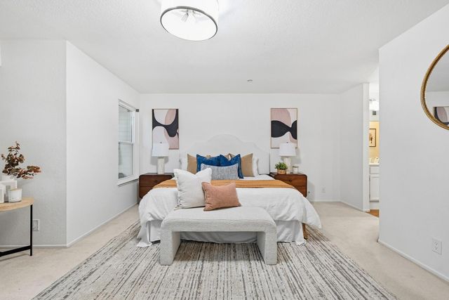 939 La Mesa Terrace C, Sunnyvale, CA 94086