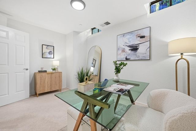 939 La Mesa Terrace C, Sunnyvale, CA 94086