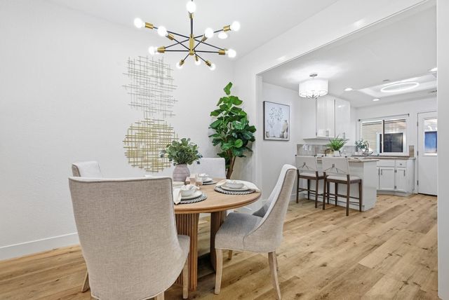 939 La Mesa Terrace C, Sunnyvale, CA 94086