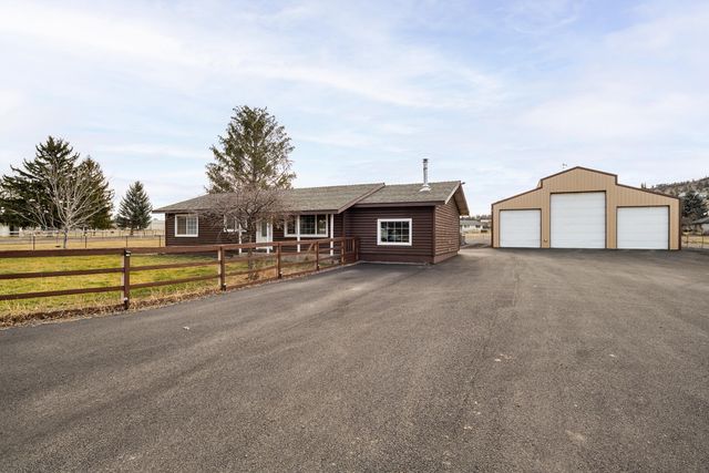 1520 NW Newell Avenue, Terrebonne, OR 97760
