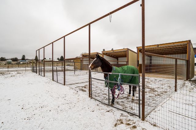 1520 NW Newell Avenue, Terrebonne, OR 97760