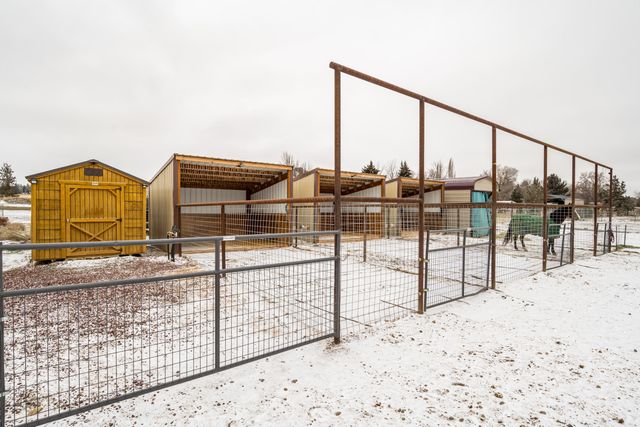 1520 NW Newell Avenue, Terrebonne, OR 97760