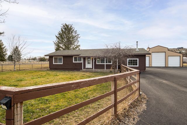 1520 NW Newell Avenue, Terrebonne, OR 97760