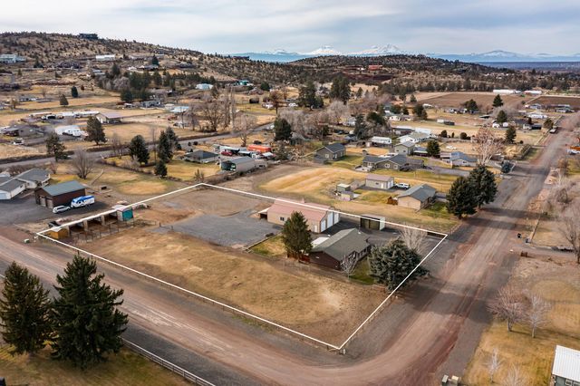 1520 NW Newell Avenue, Terrebonne, OR 97760