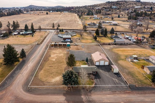 1520 NW Newell Avenue, Terrebonne, OR 97760