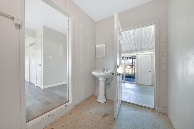 18389 Gerrans St, Plymouth, CA 95669