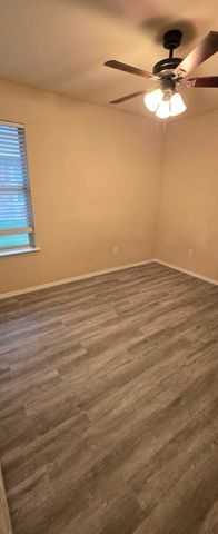 1811 Kings Cross Drive, Lancaster, TX 75134