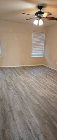 1811 Kings Cross Drive, Lancaster, TX 75134