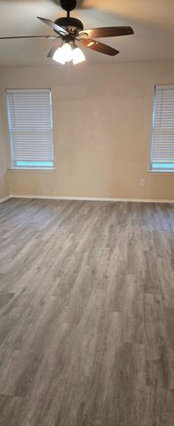 1811 Kings Cross Drive, Lancaster, TX 75134
