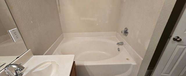 1811 Kings Cross Drive, Lancaster, TX 75134