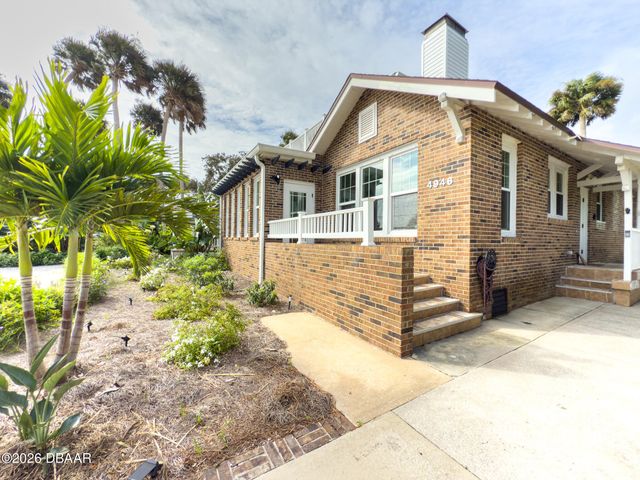 4946 Halifax Drive, Port Orange, FL 32127