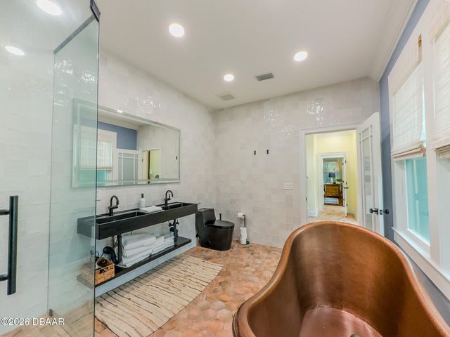 4946 Halifax Drive, Port Orange, FL 32127