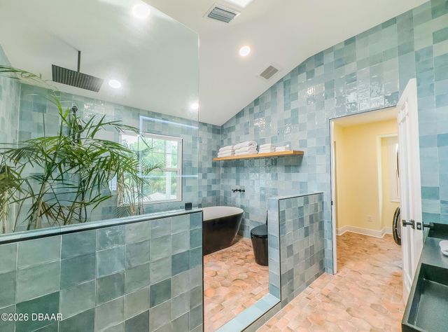 4946 Halifax Drive, Port Orange, FL 32127