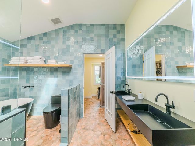 4946 Halifax Drive, Port Orange, FL 32127