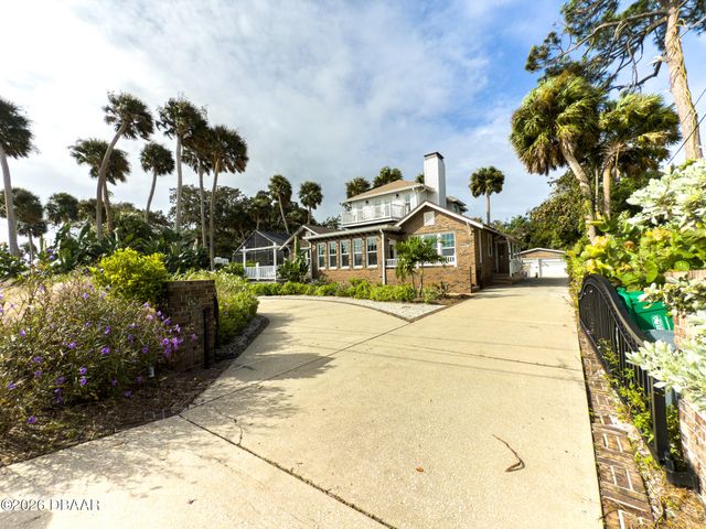 4946 Halifax Drive, Port Orange, FL 32127