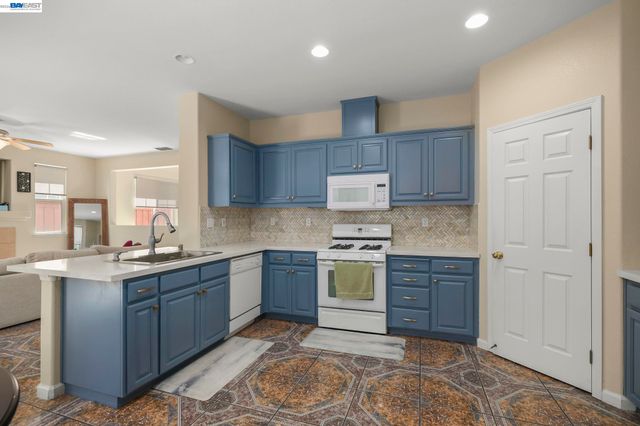 687 Rockspray Circle, Pittsburg, CA 94565