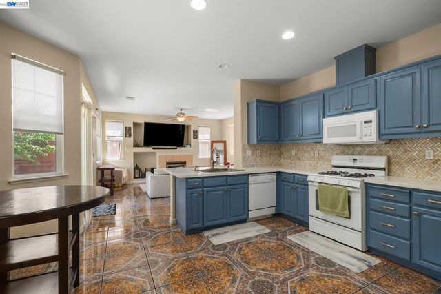 687 Rockspray Circle, Pittsburg, CA 94565