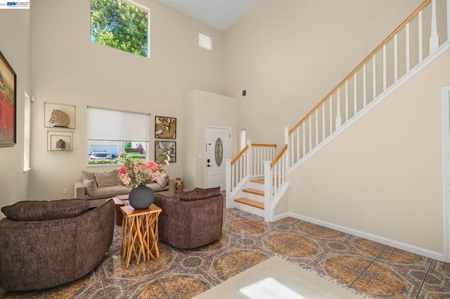 687 Rockspray Circle, Pittsburg, CA 94565