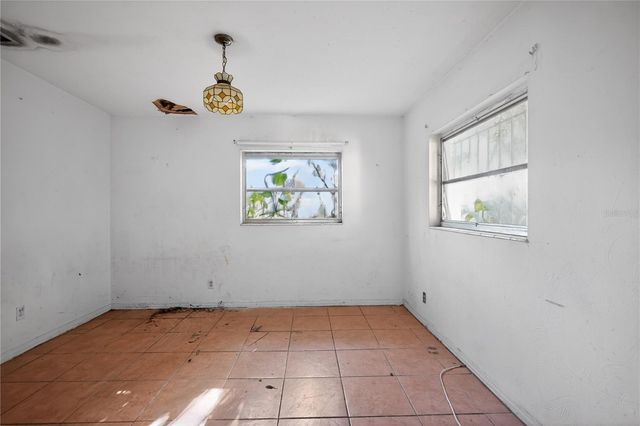 2108 W SAINT ISABEL STREET, Tampa, FL 33607