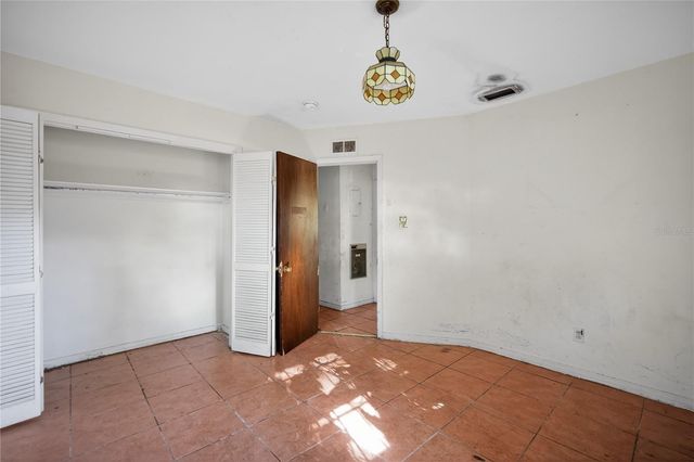 2108 W SAINT ISABEL STREET, Tampa, FL 33607