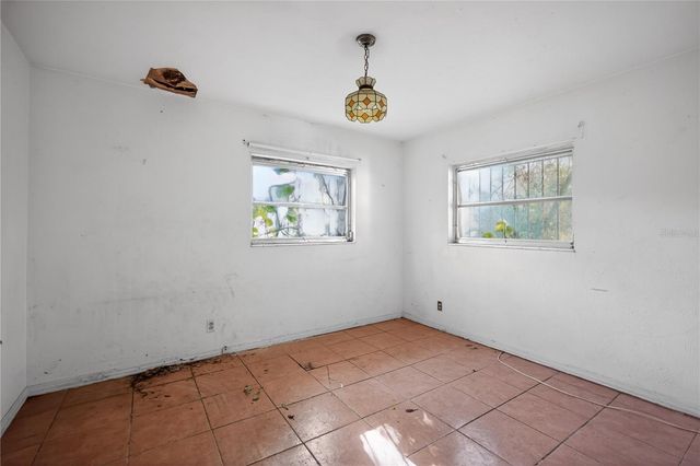 2108 W SAINT ISABEL STREET, Tampa, FL 33607