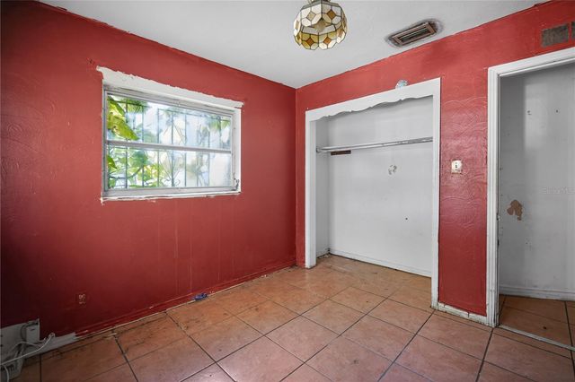 2108 W SAINT ISABEL STREET, Tampa, FL 33607