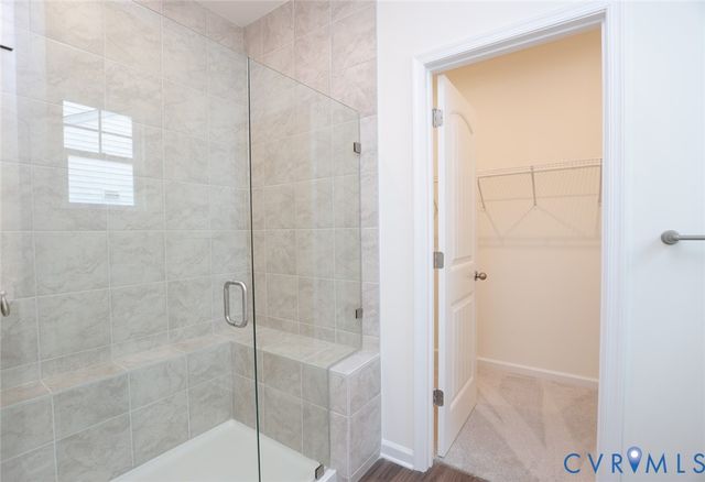 10299 Szalay Ln, Ashland, VA 23005