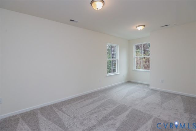 10299 Szalay Ln, Ashland, VA 23005