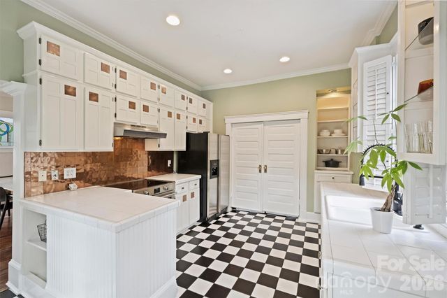 712 Sunnyside Avenue, Charlotte, NC 28204