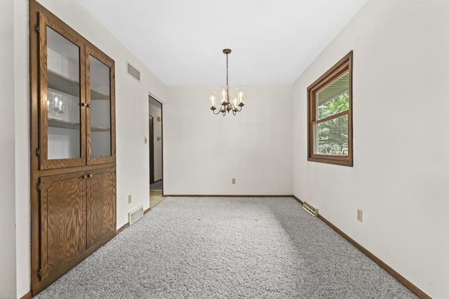 W169N10432 Pheasant RUN, Germantown, WI 53022