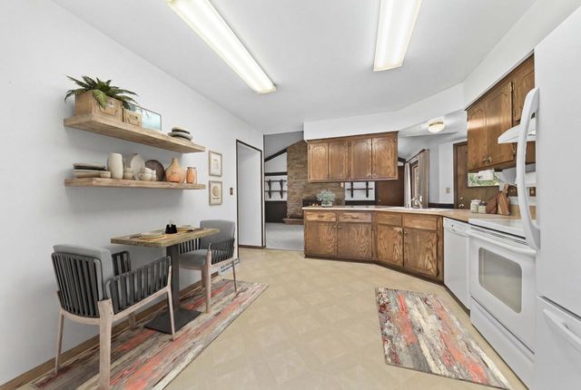 W169N10432 Pheasant RUN, Germantown, WI 53022