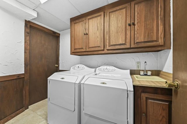 W169N10432 Pheasant RUN, Germantown, WI 53022