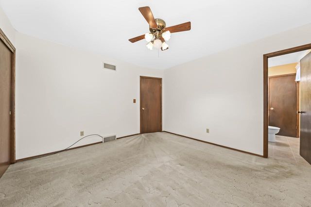 W169N10432 Pheasant RUN, Germantown, WI 53022