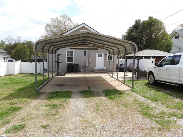 3 Crest Street, Lyman, SC 29365