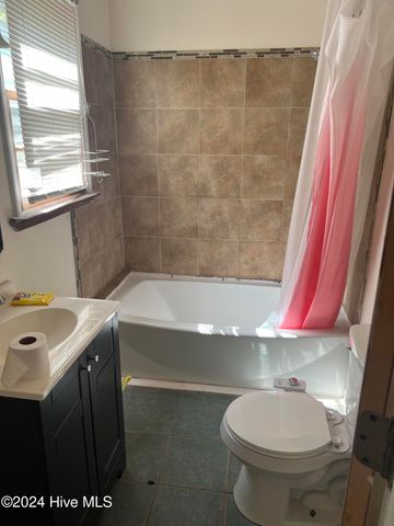 178 Wildcat Pond Road, Hubert, NC 28539