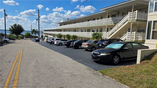 1801 Lakeview Drive 112, Sebring, FL 33870