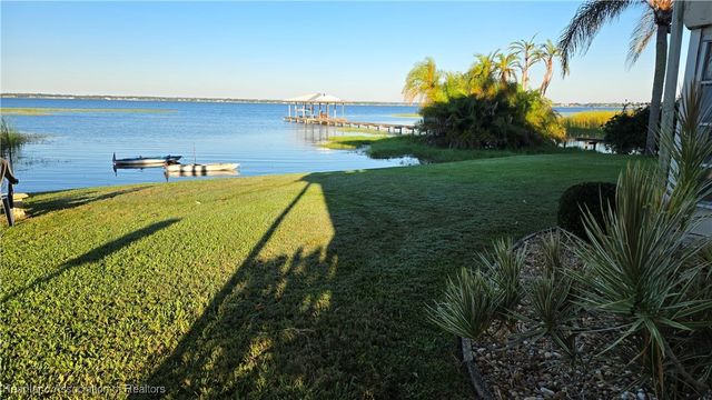 1801 Lakeview Drive 112, Sebring, FL 33870